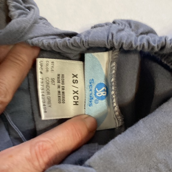 Two pairs of scrub bottoms Red and grey drawstring scrubs - Picture 9 of 11